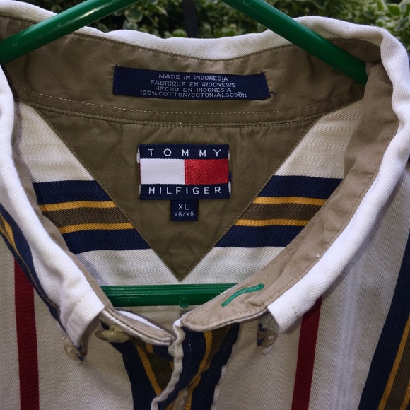 *SOLD* Vtg Tommy Hilfiger Striped Buttonup - Picture 3 of 8